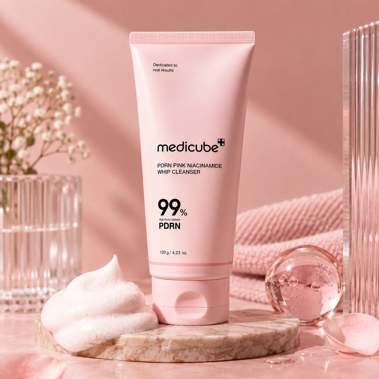 The tube with its whipped lather